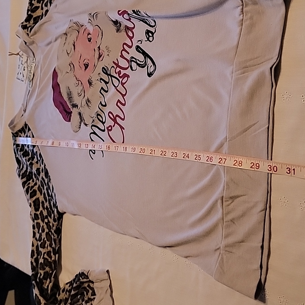 NWT Southern Grace Leopard Sleeve Merry Christmas Ya'll Top/Tee Women's Size XL - Picture 3 of 10